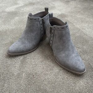 Jellypop Light Gray Ankle Boots